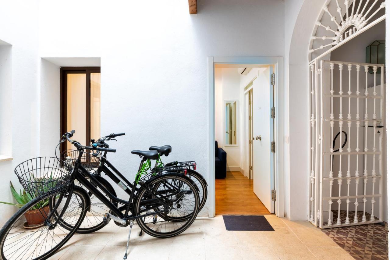 Ferienwohnung Holi-Rent Gonzalez Cuadrado Sevilla Exterior foto