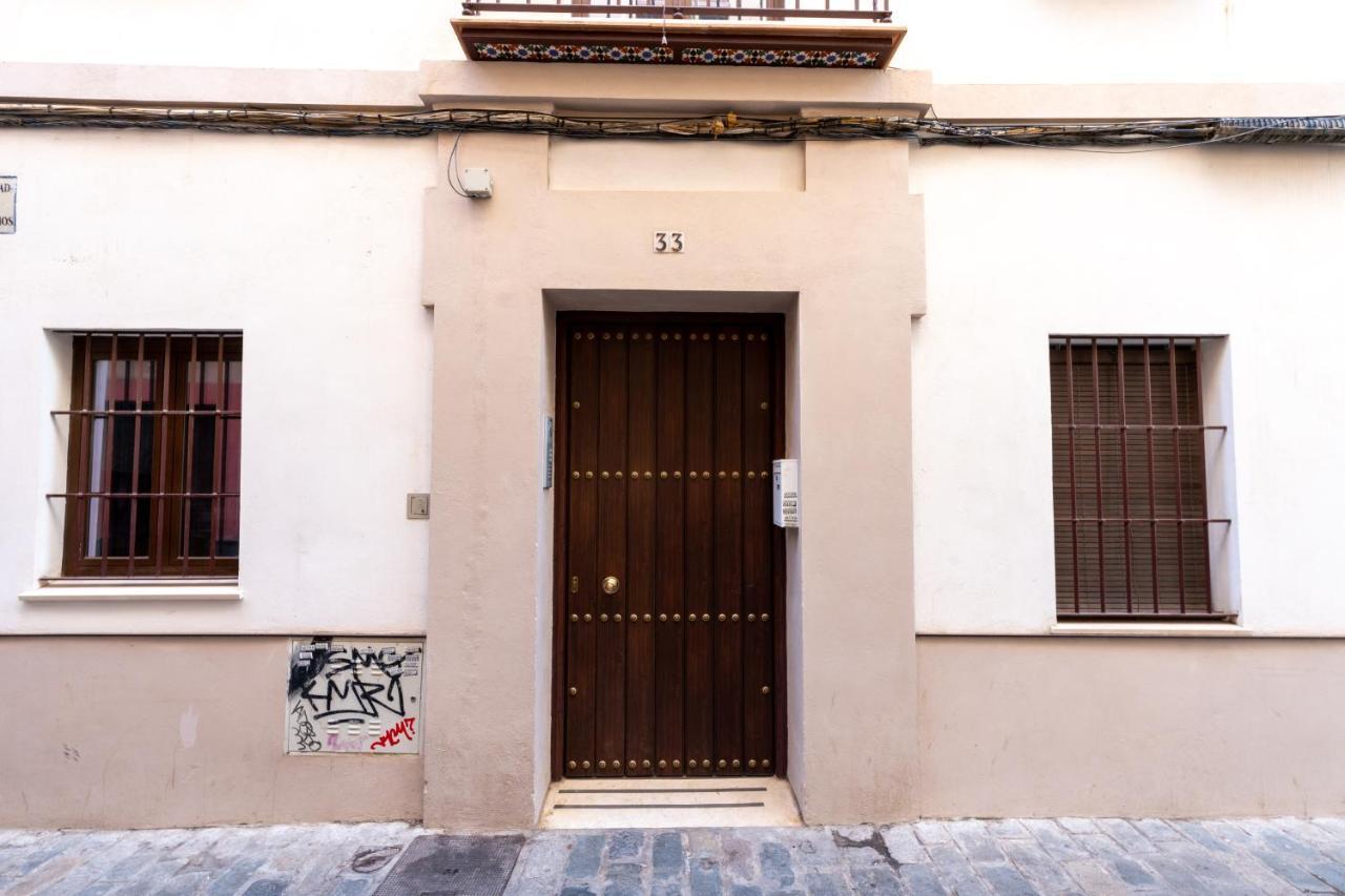 Ferienwohnung Holi-Rent Gonzalez Cuadrado Sevilla Exterior foto