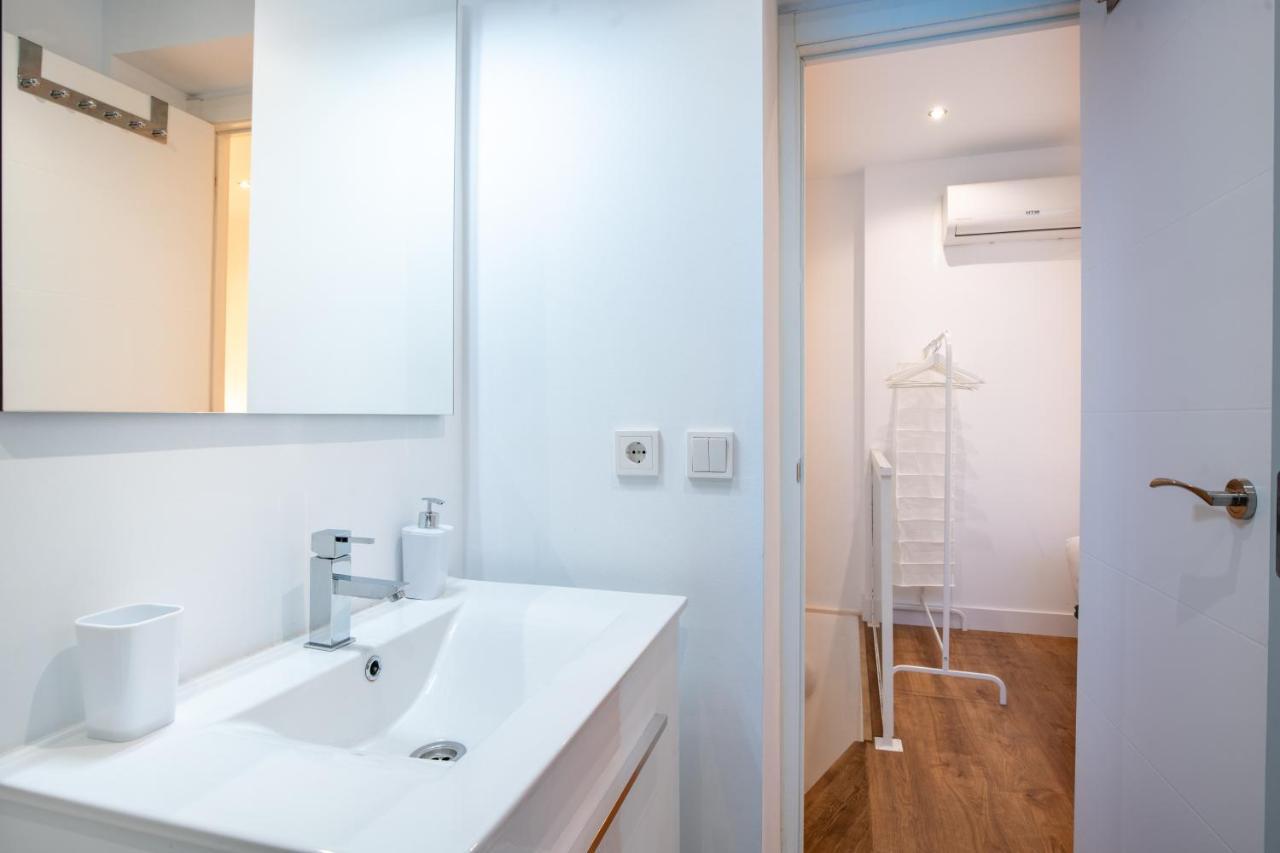 Ferienwohnung Holi-Rent Gonzalez Cuadrado Sevilla Exterior foto