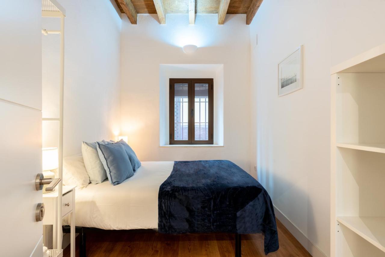 Ferienwohnung Holi-Rent Gonzalez Cuadrado Sevilla Exterior foto